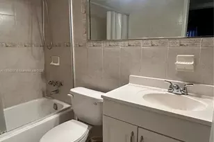 8962 S Hollybrook Blvd, Pembroke Pines, FL 33025 - Photo 14