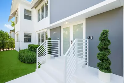 3909 Garden Avenue, Miami Beach, FL 33140 - Photo 1