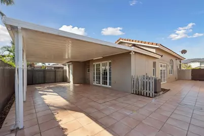 957 NW 132nd Ave W, Miami, FL 33182 - Photo 14