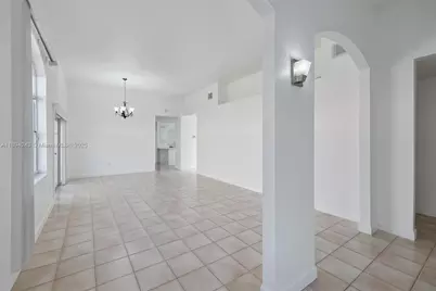 957 NW 132nd Ave W, Miami, FL 33182 - Photo 4