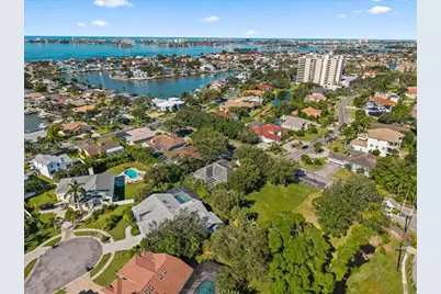 2706 Skimmer Point Dr S Gulfport, Saint Petersburg, FL 33707 - Photo 14