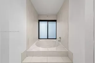 207 Holiday Dr, Hallandale Beach, FL 33009 - Photo 38