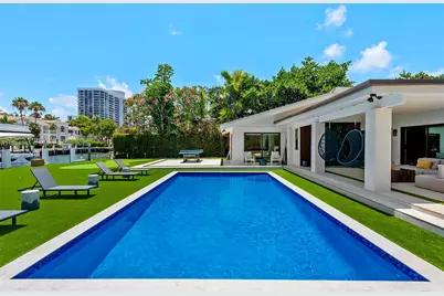 207 Holiday Dr, Hallandale Beach, FL 33009 - Photo 12