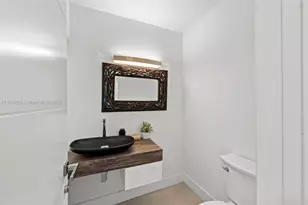 207 Holiday Dr, Hallandale Beach, FL 33009 - Photo 46