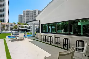 207 Holiday Dr, Hallandale Beach, FL 33009 - Photo 18