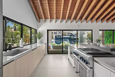 207 Holiday Dr, Hallandale Beach, FL 33009 - Photo 28