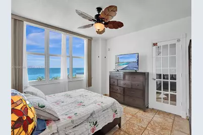 5601 Collins Ave #504, Miami Beach, FL 33140 - Photo 4