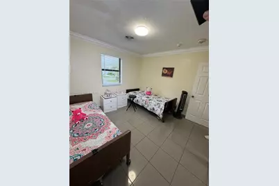 8275 SW 47th Ter, Miami, FL 33155 - Photo 10