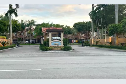 8922 SW 108th Pl, Miami, FL 33176 - Photo 1