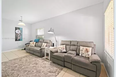 22424 SW 89th Path, Cutler Bay, FL 33190 - Photo 4