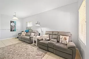 22424 SW 89th Path, Cutler Bay, FL 33190 - Photo 4