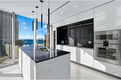 300 Biscayne Blvd Way #501, Miami, FL 33131 - Photo 14