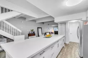 19440 NE 26th Ave, Miami, FL 33180 - Photo 10