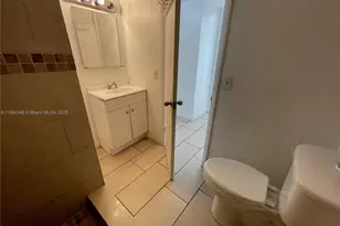 4721 NW 7th St, Miami, FL 33126 - Photo 6