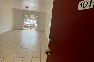 4721 NW 7th St, Miami, FL 33126 - Photo 24