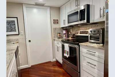 2400 SW 3rd Ave #204, Miami, FL 33129 - Photo 18