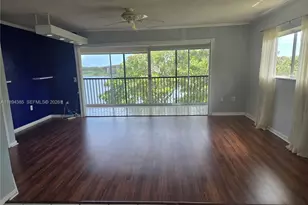 1001 SW 141st Ave, Pembroke Pines, FL 33027 - Photo 4