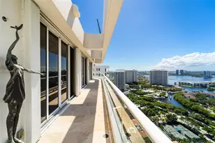 7000 Island Blvd, Aventura, FL 33160 - Photo 36