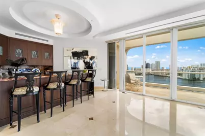 7000 Island Blvd #PH-02, Aventura, FL 33160 - Photo 4