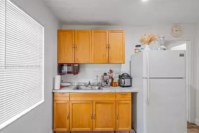 [Address not provided], Miami, FL 33172 - Photo 20