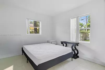 510 N 56th Ave, Hollywood, FL 33021 - Photo 12