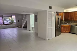 10142 SW 77th Ct, Miami, FL 33156 - Photo 2