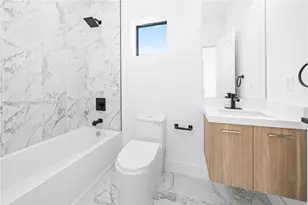 526 SW 2nd St, Miami, FL 33130 - Photo 22