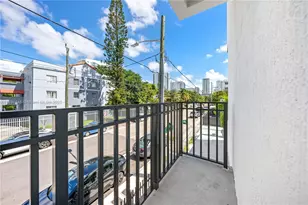 526 SW 2nd St, Miami, FL 33130 - Photo 34
