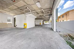 526 SW 2nd St, Miami, FL 33130 - Photo 30