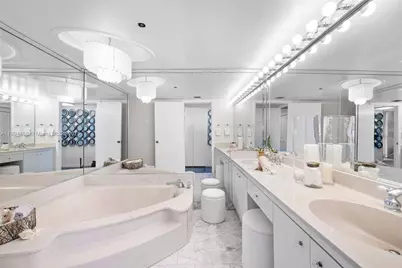 4000 Towerside Ter #1107, Miami, FL 33138 - Photo 12