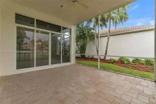 2553 Bay Pointe Dr, Weston, FL 33327 - Photo 36