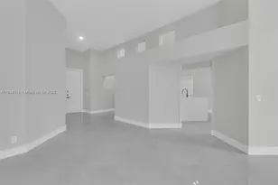 2553 Bay Pointe Dr, Weston, FL 33327 - Photo 34