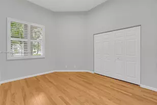 2553 Bay Pointe Dr, Weston, FL 33327 - Photo 12