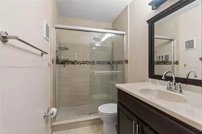 2450 W 67th Pl #13-12, Hialeah, FL 33016 - Photo 20