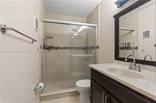 2450 W 67th Pl, Hialeah, FL 33016 - Photo 20