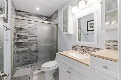 2450 W 67th Pl #13-12, Hialeah, FL 33016 - Photo 16