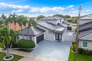 14820 NW 87th Ct, Miami Lakes, FL 33018 - Photo 2