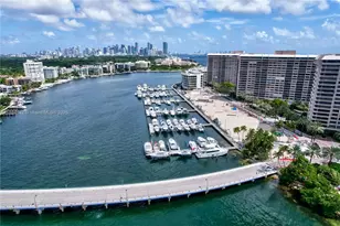 2 Grove Isle Dr, Miami, FL 33133 - Photo 58