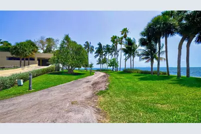 2 Grove Isle Dr #B1210, Miami, FL 33133 - Photo 38