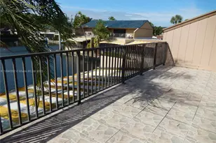 16000 Kilmarnock Dr, Miami Lakes, FL 33014 - Photo 24