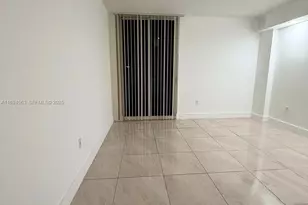 5091 NW 7th St, Miami, FL 33126 - Photo 6