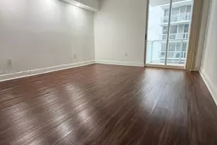 5091 NW 7th St, Miami, FL 33126 - Photo 6