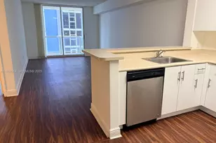 5091 NW 7th St, Miami, FL 33126 - Photo 4