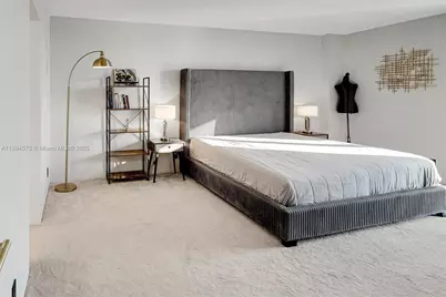 100 Bayview Dr #617, Sunny Isles Beach, FL 33160 - Photo 10