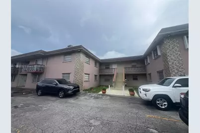 1250 W 26th Pl #208, Hialeah, FL 33010 - Photo 2