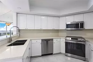 1800 Sunset Harbour Dr, Miami Beach, FL 33139 - Photo 4