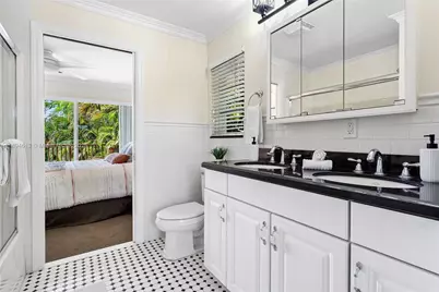 12 NE 26th St, Wilton Manors, FL 33305 - Photo 24