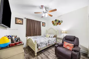 415 SE 34th Terrace, Homestead, FL 33033 - Photo 14