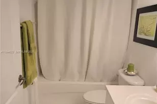 10955 NW 87th Ln, Doral, FL 33178 - Photo 12