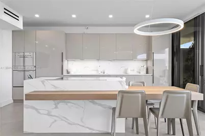 1000 Venetian Way #1006, Miami, FL 33139 - Photo 8